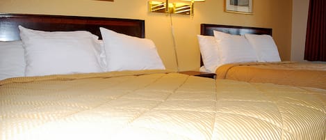 Iron/ironing board, free WiFi, bed sheets