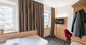Standard Single Room | View from room - PLAZA Premium Columbus Bremen (Bremen)