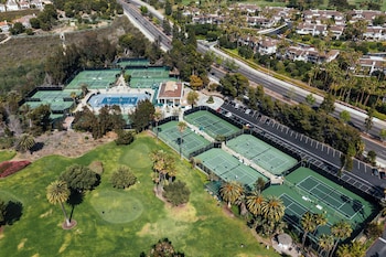 Tennis court at Hyatt Regency Newport Beach