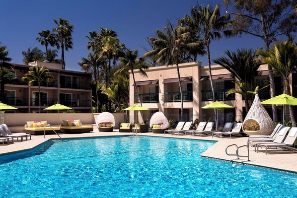 3 outdoor pools, pool cabanas (surcharge), pool umbrellas