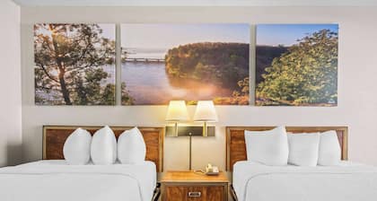 Days Inn by Wyndham Dubuque
