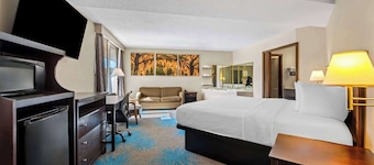 Days Inn by Wyndham Dubuque