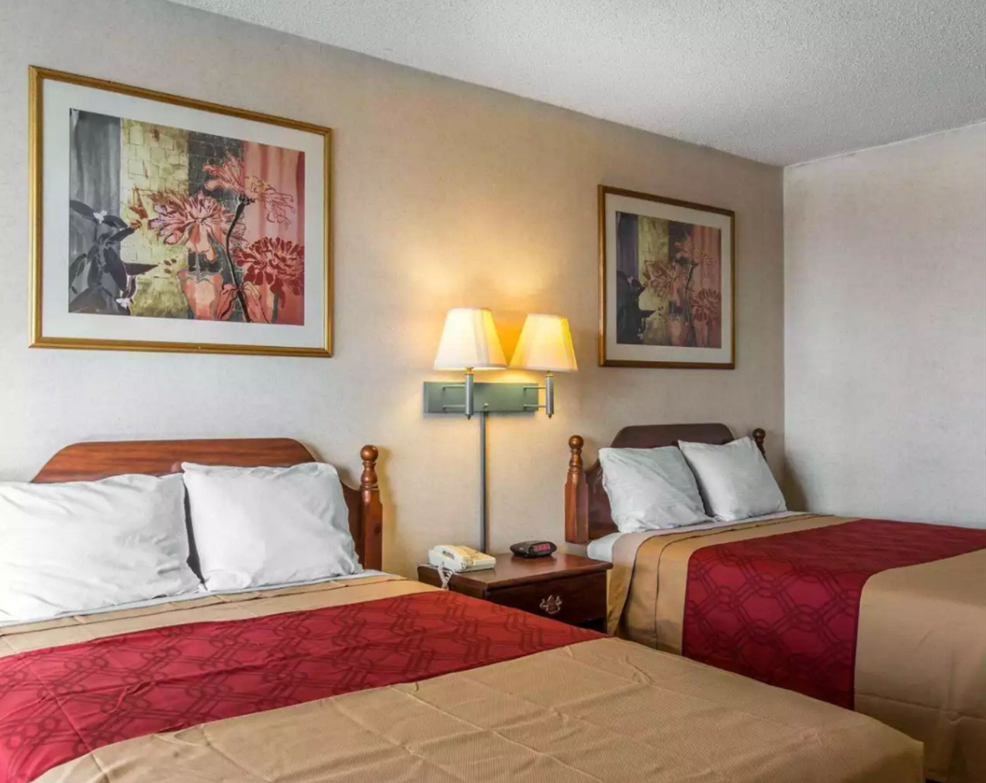 Premium bedding, pillowtop beds, iron/ironing board, free WiFi