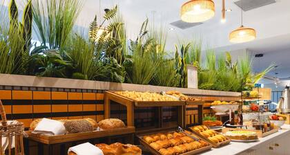 Novotel Paris Suresnes Longchamp