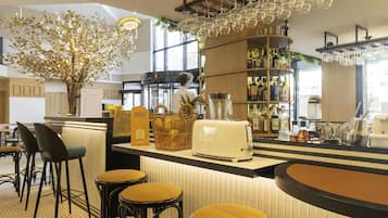Bar (en el alojamiento)