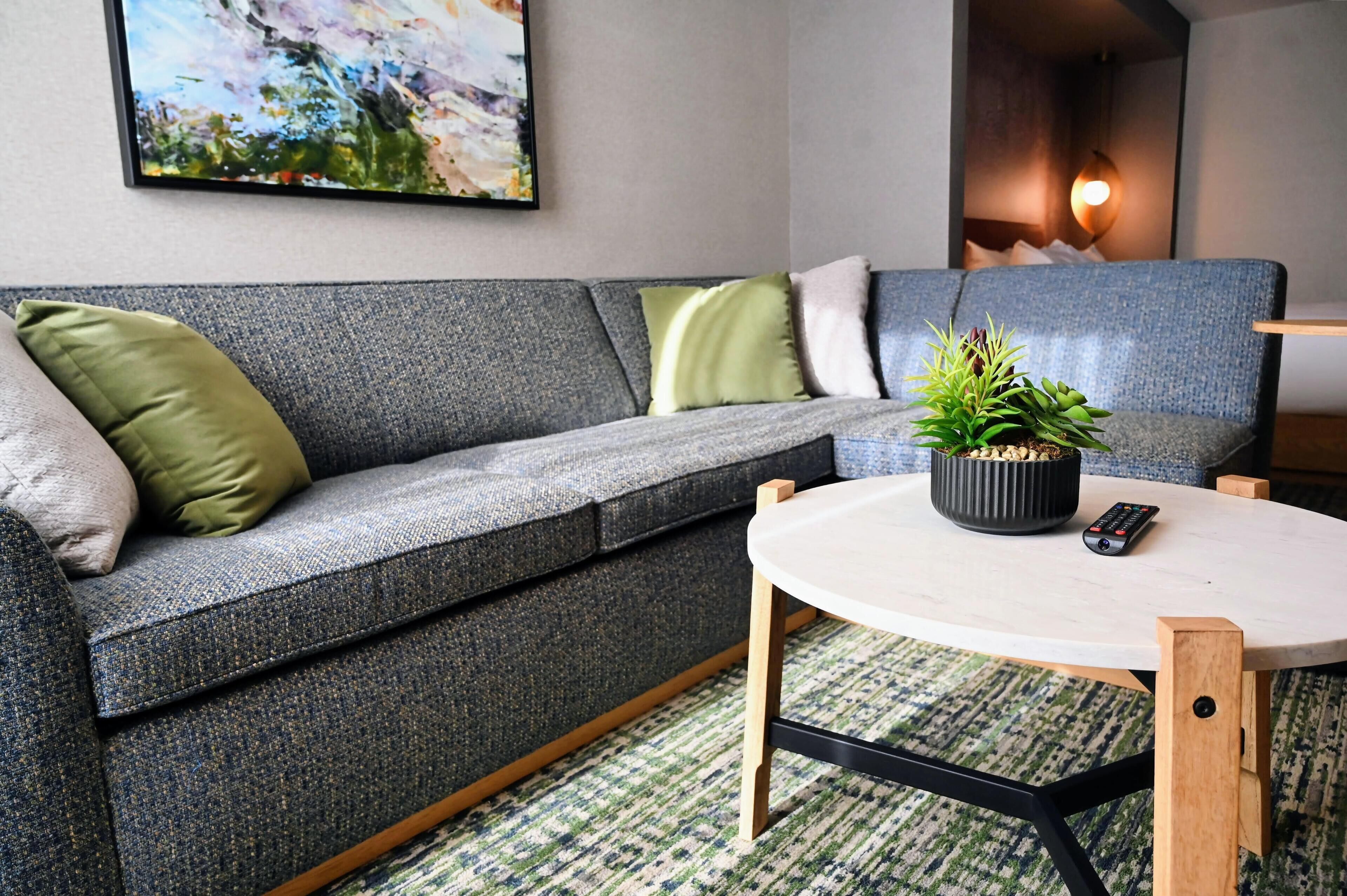 1 bedroom, desk, laptop workspace, blackout drapes