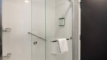 Studio Suite, 1 King Bed with Sofa bed | Bathroom | Designer toiletries, hair dryer, towels, toilet paper