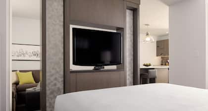 Hyatt House Portland Airport