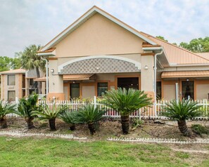 Exterior - Quality Inn near Manatee Springs State Park (Chiefland)