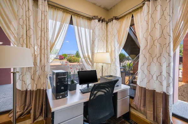 Business center - Quality Inn Fredericksburg, Central Park Area (Fredericksburg)