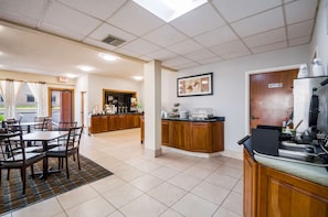 Free daily buffet breakfast