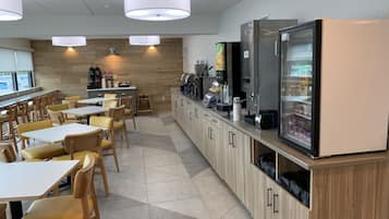 Free daily full breakfast