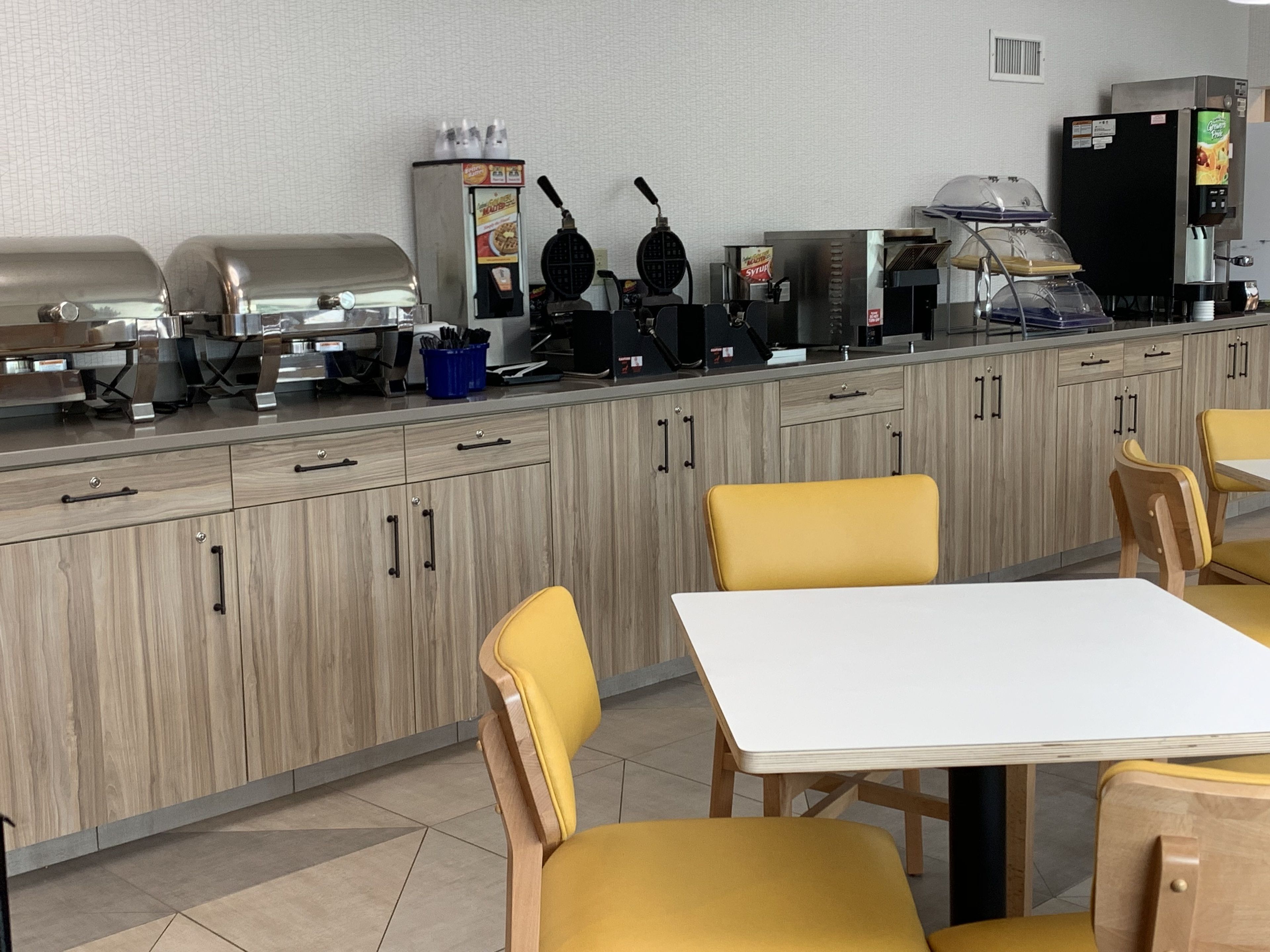 free daily on-the-go breakfast