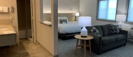 Studio Suite, 1 King Bed, Non Smoking | In-room safe, desk, blackout drapes, iron/ironing board