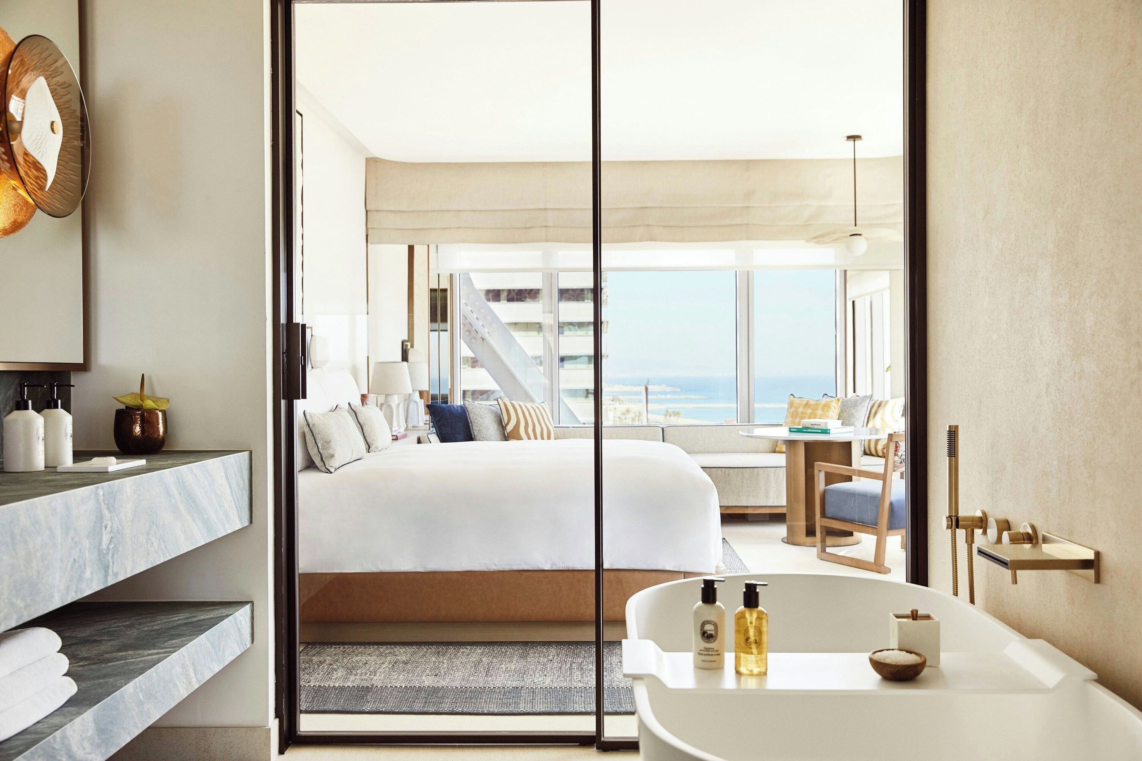 Banheira e chuveiro separados, banheira de imersão