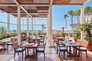 5 restaurants, serveren lunch, diner, Japanse gerechten