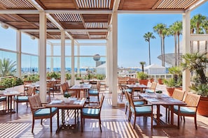 5 restaurants, serveren lunch, diner, Japanse gerechten