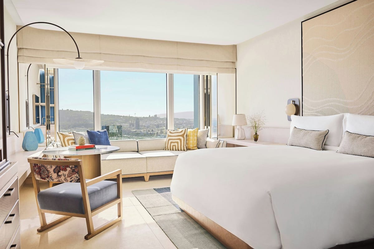 客房, 1 張特大雙人床, 城市景觀 (Panorama City View) | 高級寢具、迷你吧、客房內保險箱、獨特裝潢