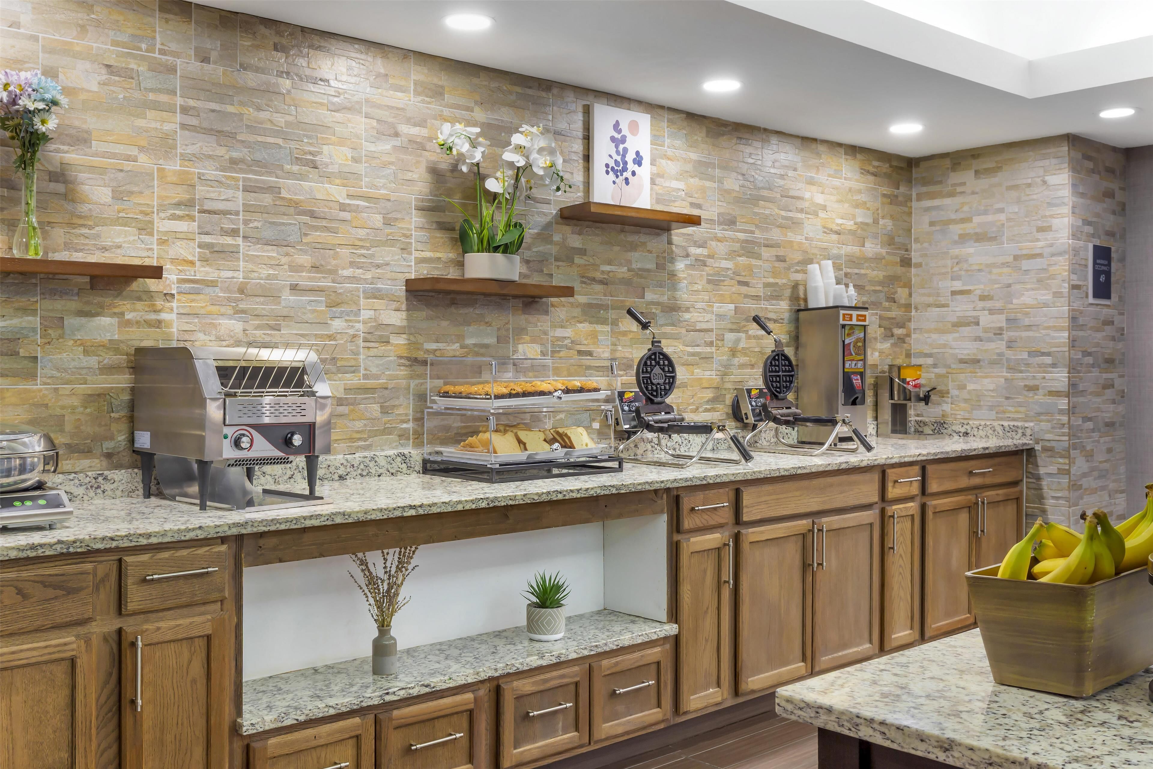 Free daily buffet breakfast