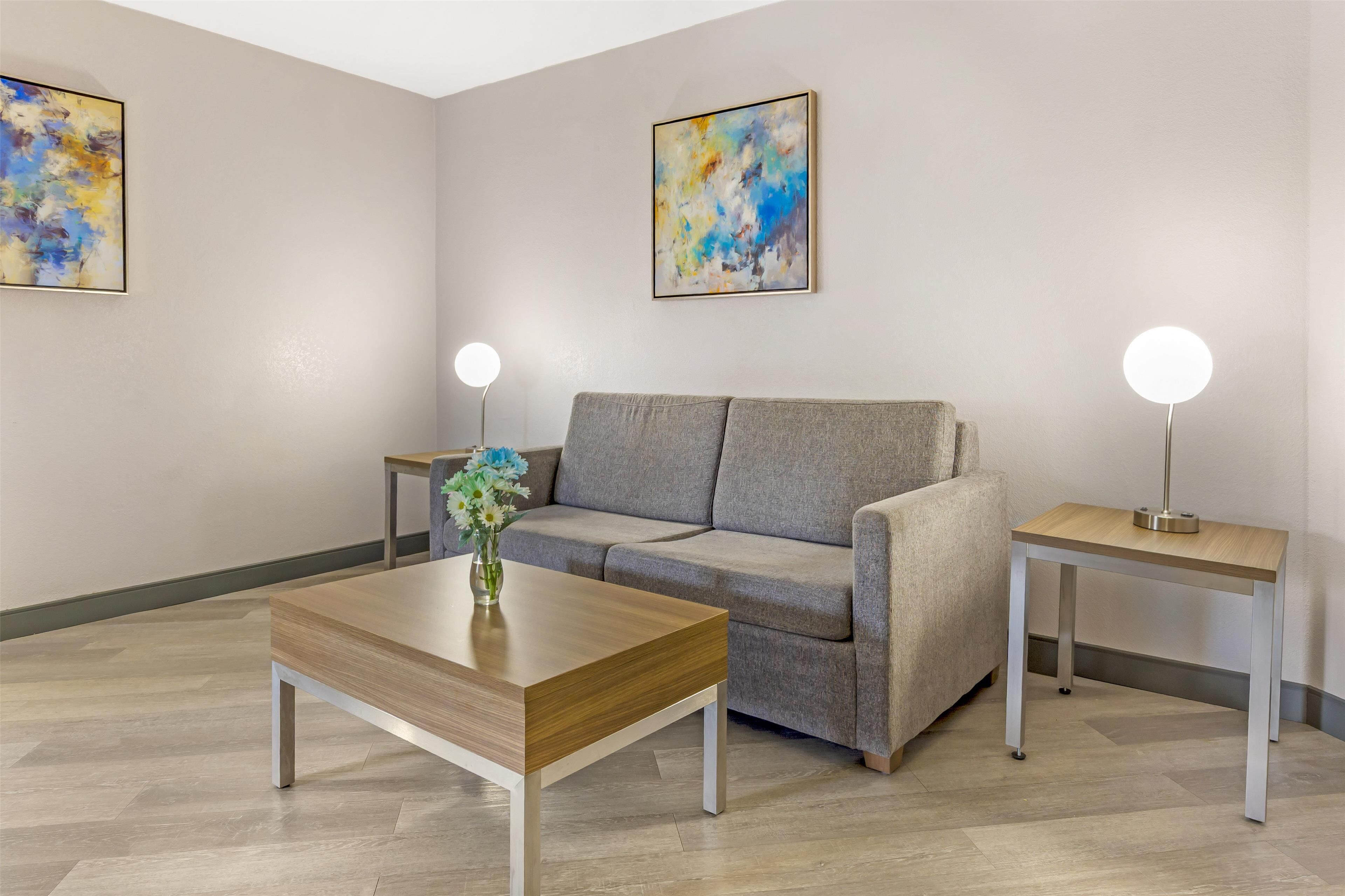 Premium bedding, pillowtop beds, desk, laptop workspace