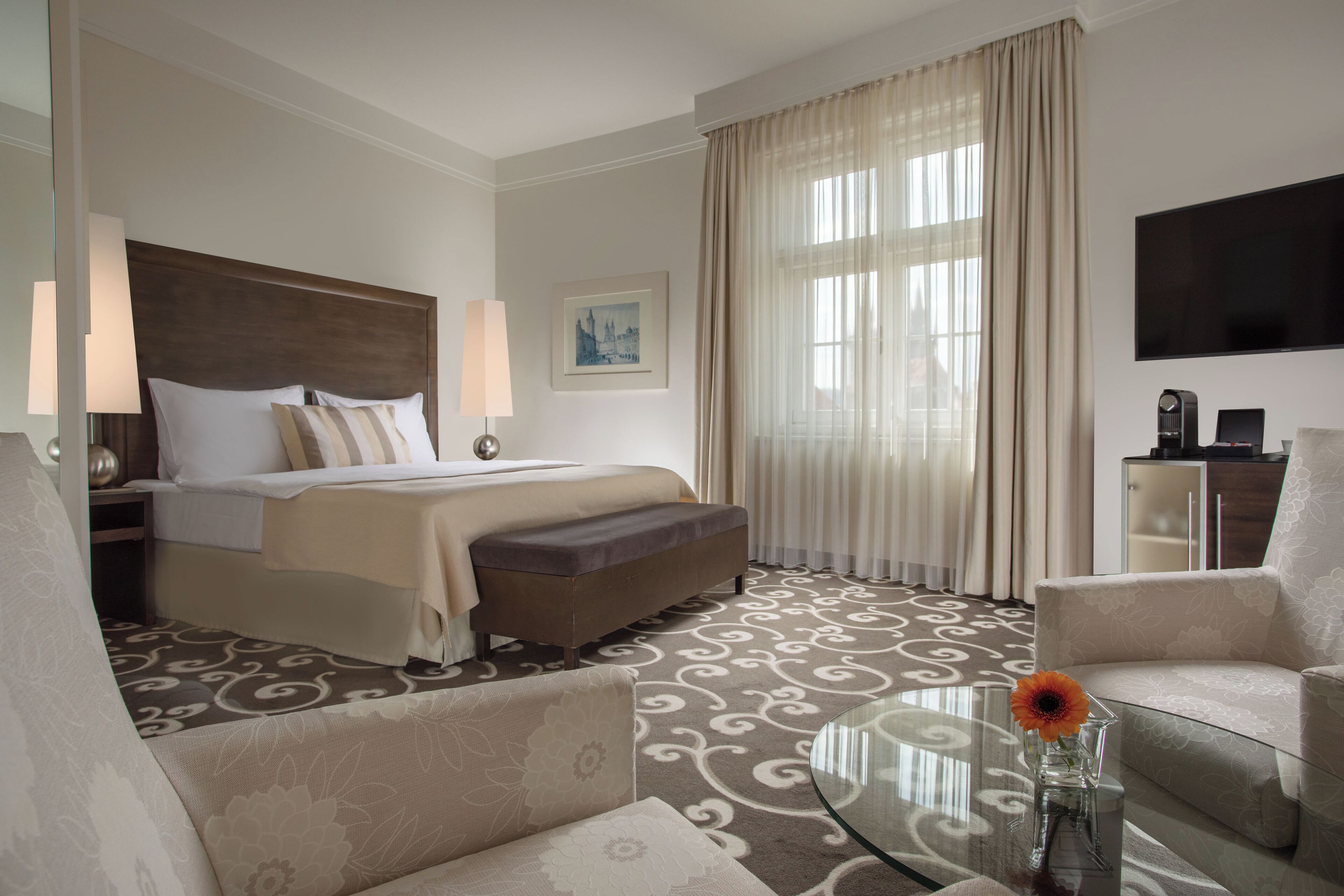 in-room safe, desk, blackout curtains, free wifi