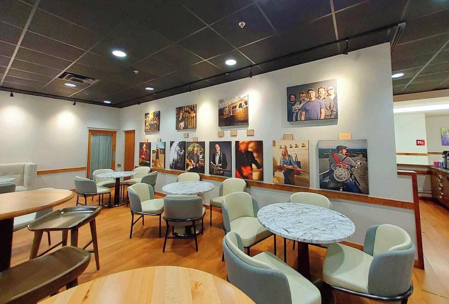 breakfast, lunch and dinner served