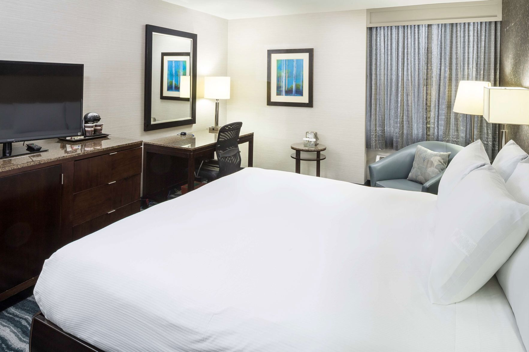 In-room safe, desk, iron/ironing board, free cots/infant beds