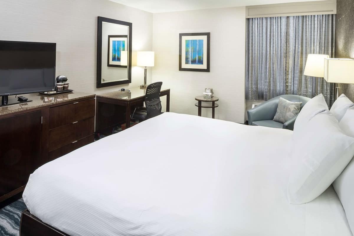 In-room safe, desk, iron/ironing board, free cribs/infant beds