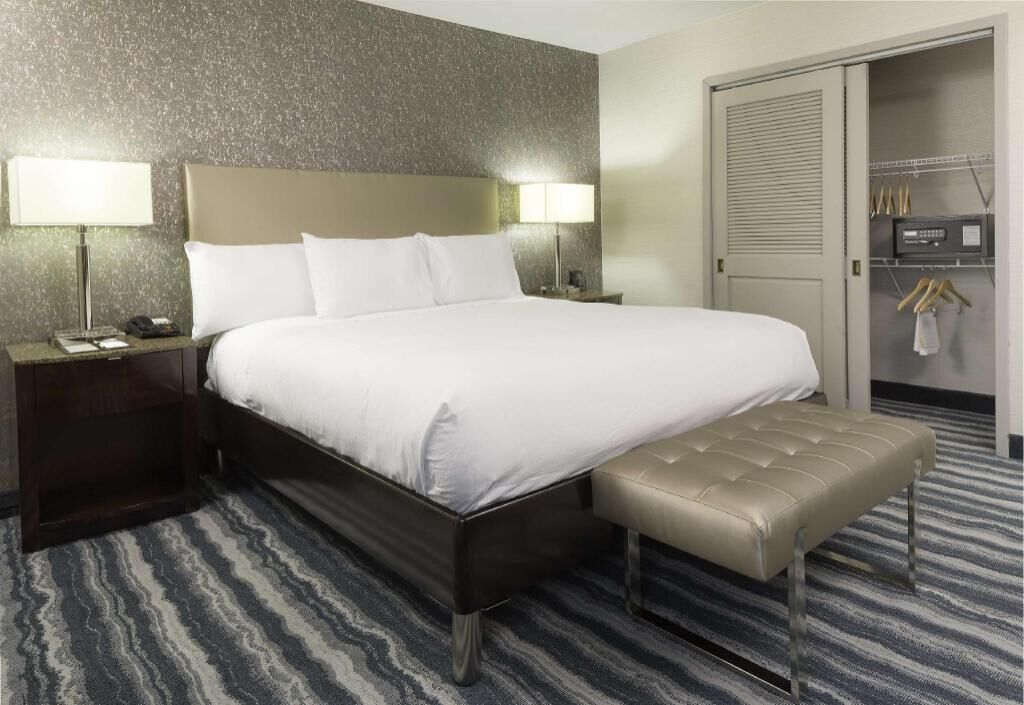 In-room safe, desk, iron/ironing board, free cots/infant beds
