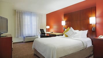 1 bedroom, down comforters, desk, blackout drapes