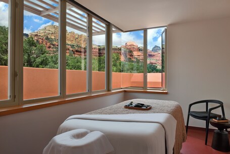 Enchantment Resort - Image 32