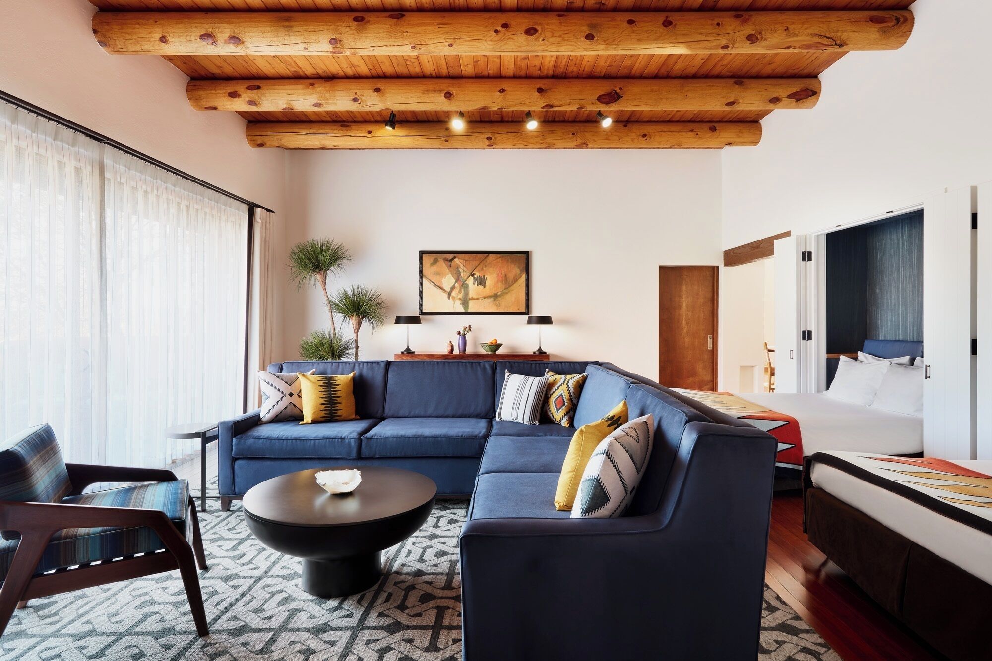 suite, 2 bedrooms (hacienda 1 king + 2 queen) | living room | flat-screen tv