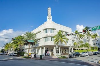 Front of property at Essex House By Clevelander