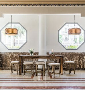 Reception - Essex House By Clevelander (Miami Beach)