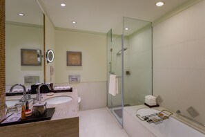 Free toiletries, hair dryer, bathrobes, slippers - ITC Maurya, a Luxury Collection Hotel, New Delhi (New Delhi)