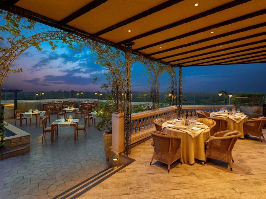 5 restaurants, breakfast, lunch, dinner served; Indian cuisine