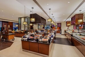 Daily buffet breakfast (INR 1450 per person)