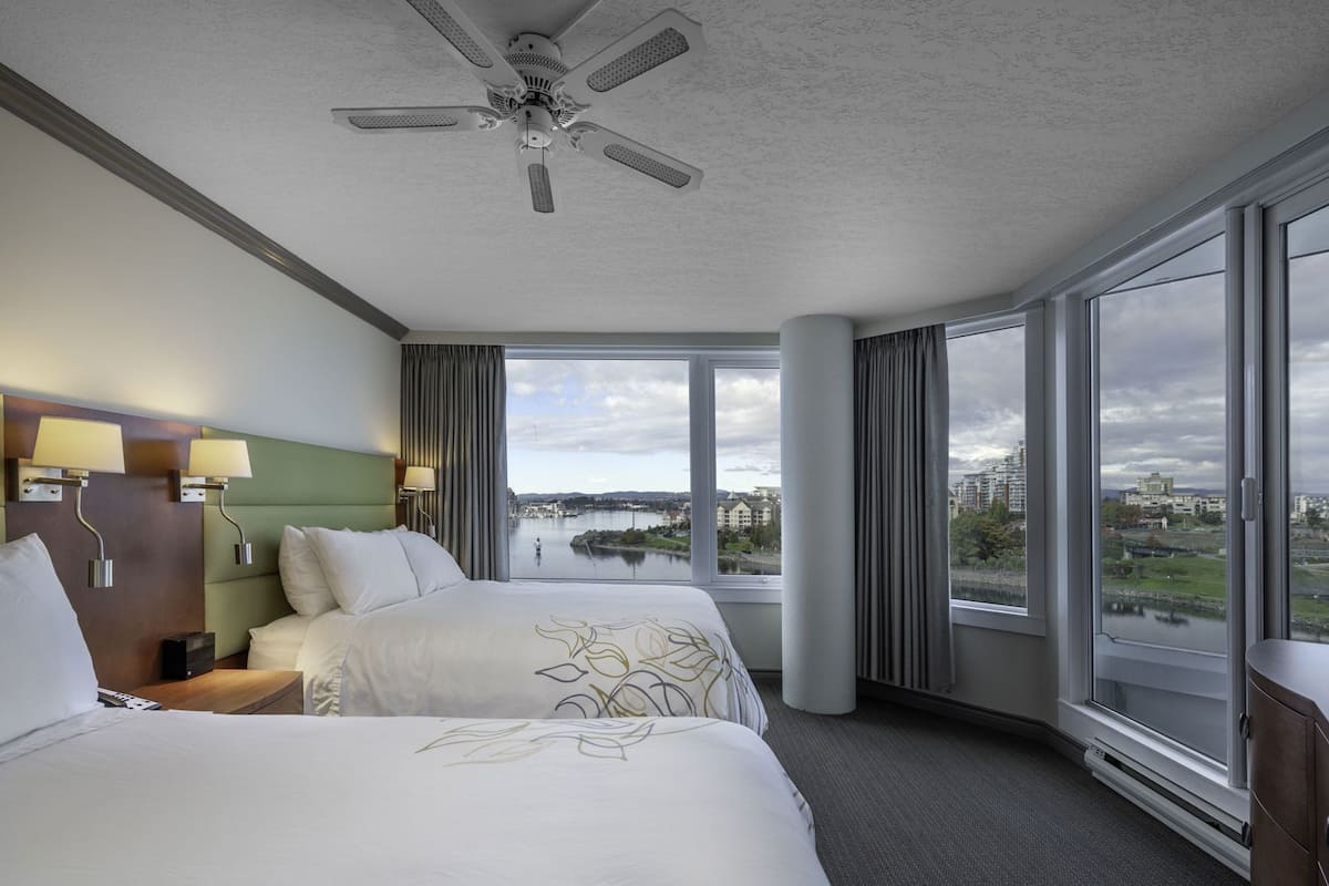 Premium bedding, pillow-top beds, in-room safe, desk