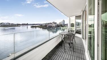 Victoria Regent Waterfront Hotel & Suites