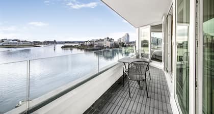 Victoria Regent Waterfront Hotel & Suites