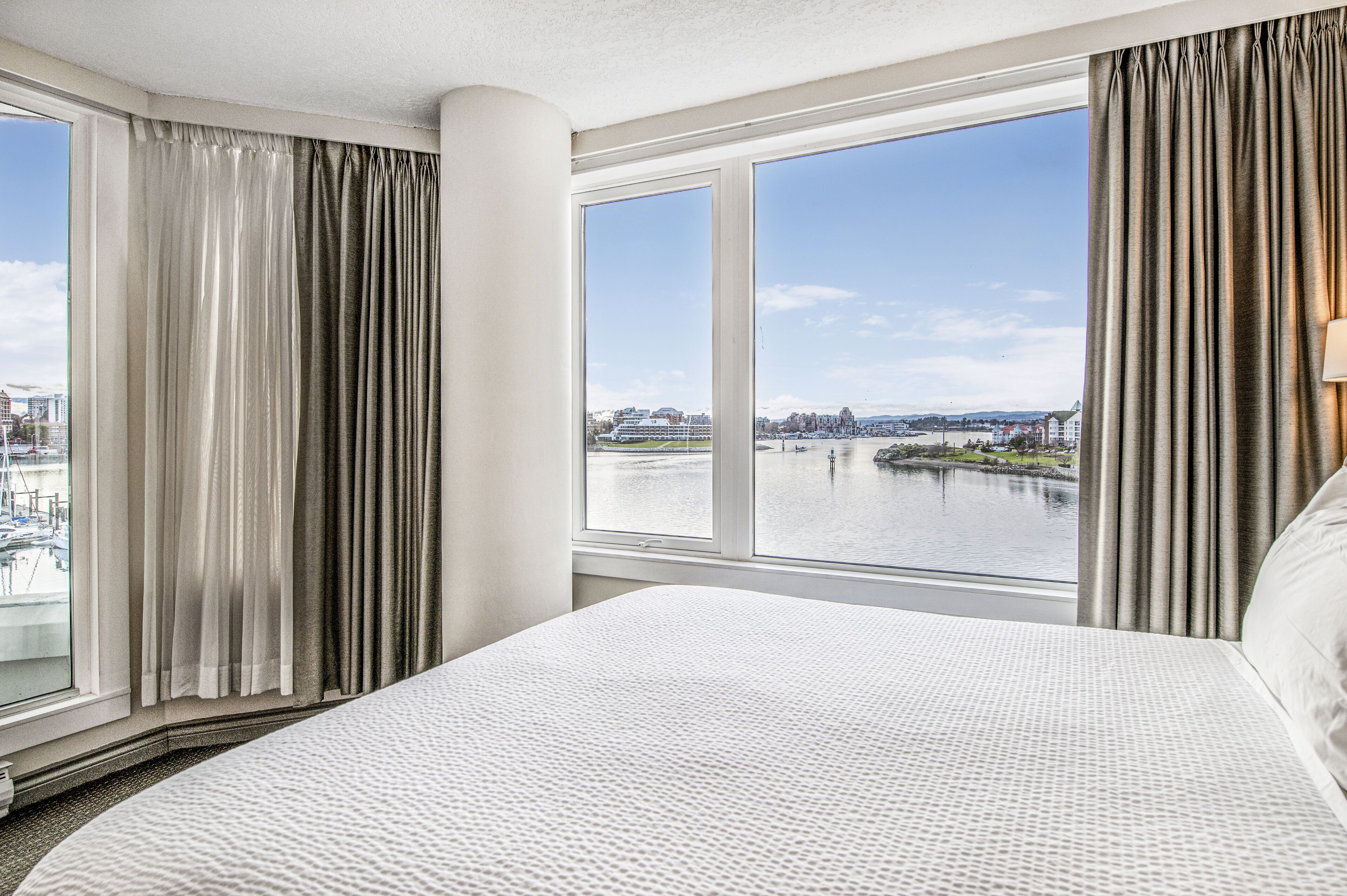 suite, 2 bedrooms | 1 bedroom, premium bedding, pillow-top beds, in-room safe