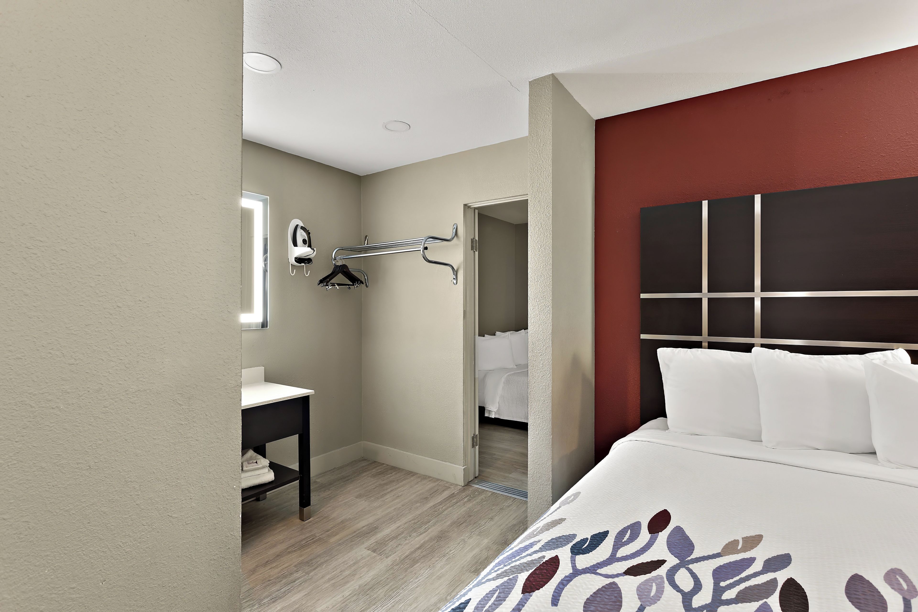 Deluxe Room (3 Queen Beds, Smoke Free)