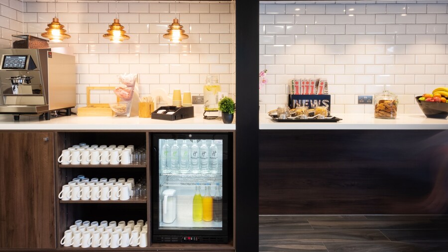 Holiday Inn Leicester by IHG