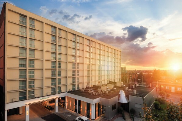 Exterior - Holiday Inn Leicester by IHG (Leicester)