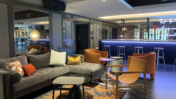 Serves dinner and happy hour