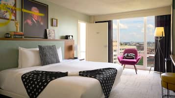 Laptop workspace, free WiFi, bed sheets