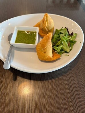 Breakfast, lunch, dinner served; Indian cuisine - Comfort Inn & Suites Irvine Spectrum (Lake Forest)