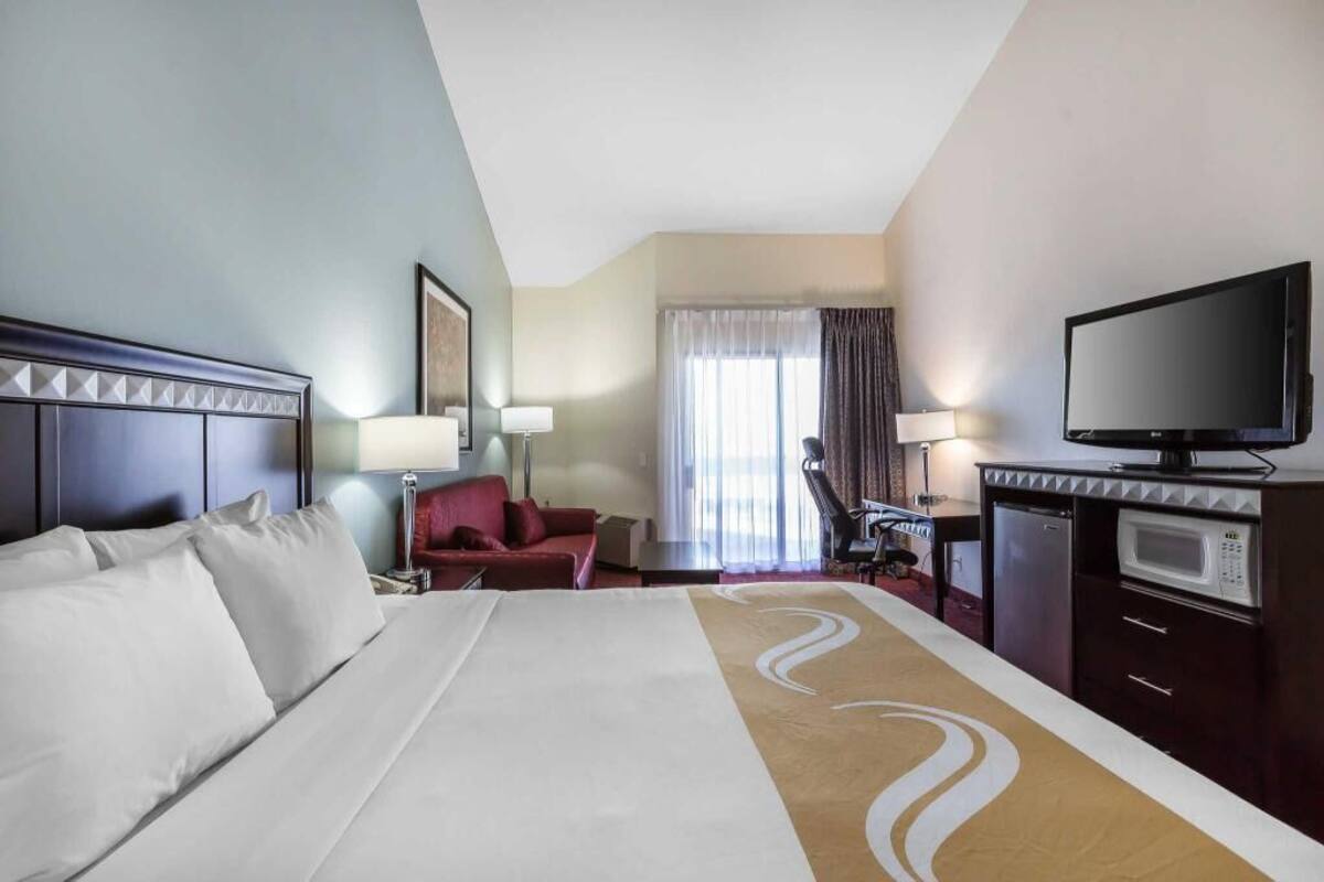 Blackout drapes, iron/ironing board, free cribs/infant beds, free WiFi