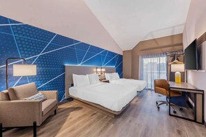 Standard Room, 2 Queen Beds, Balcony