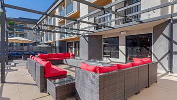 Kolam renang outdoor